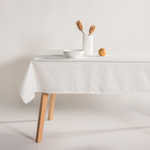 Geometrický obrus KLARA biely 110x160 cm