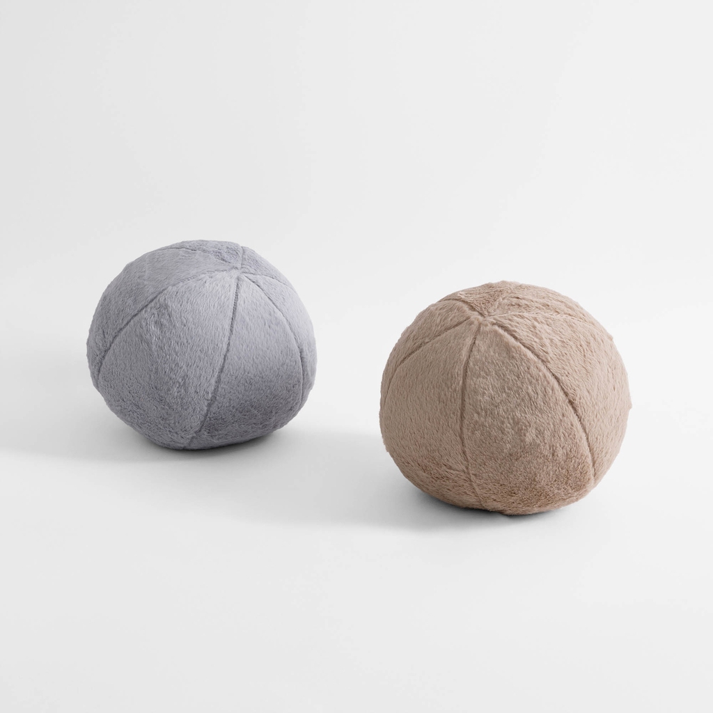 Béžový dekoratívny vankúš guľa GLOBE 27 cm