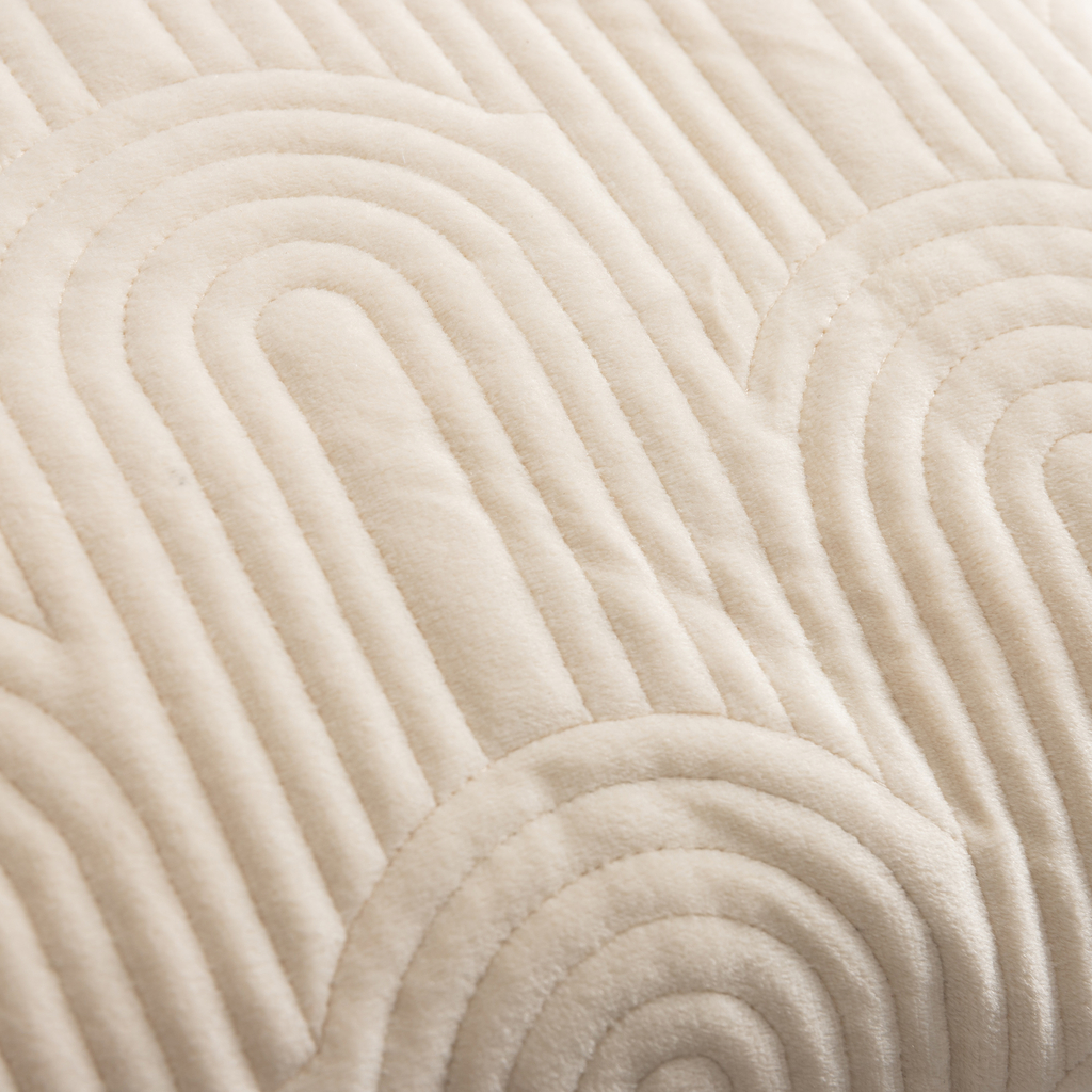 Geometrická velúrová obliečka na vankúš krémová JONES 45x45 cm