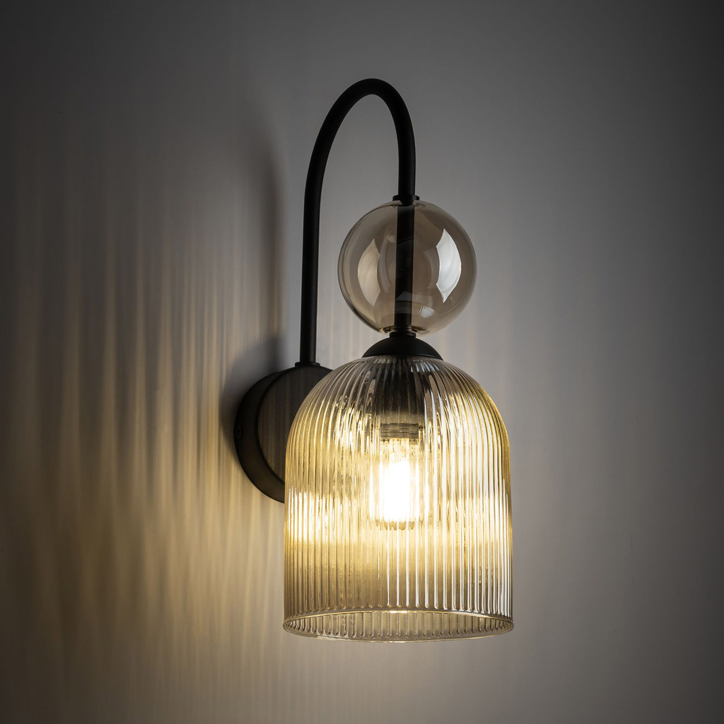 Čierne nástenné svietidlo SOPHIA COGNAC