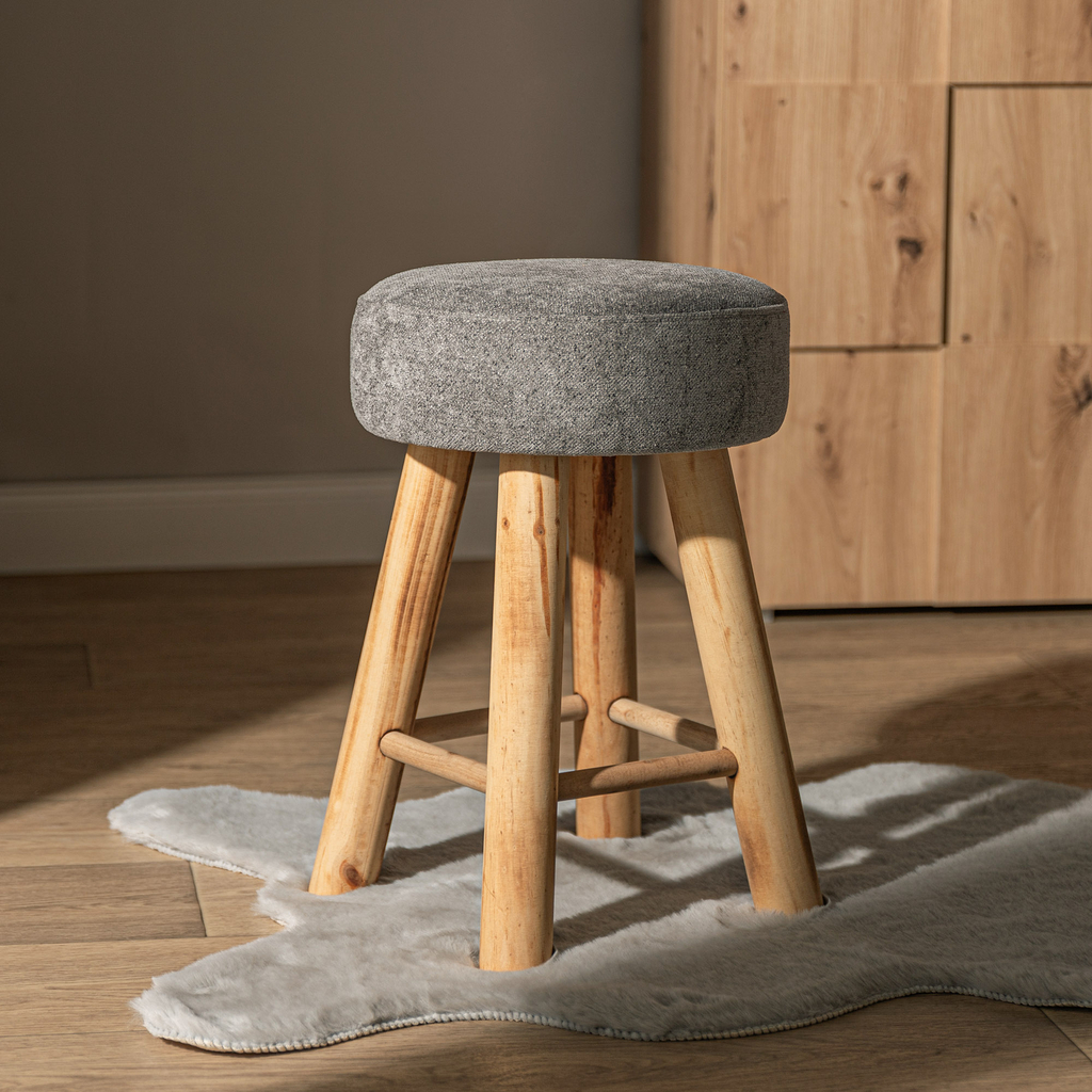 Čalúnená sivá taburetka TROPICOSI