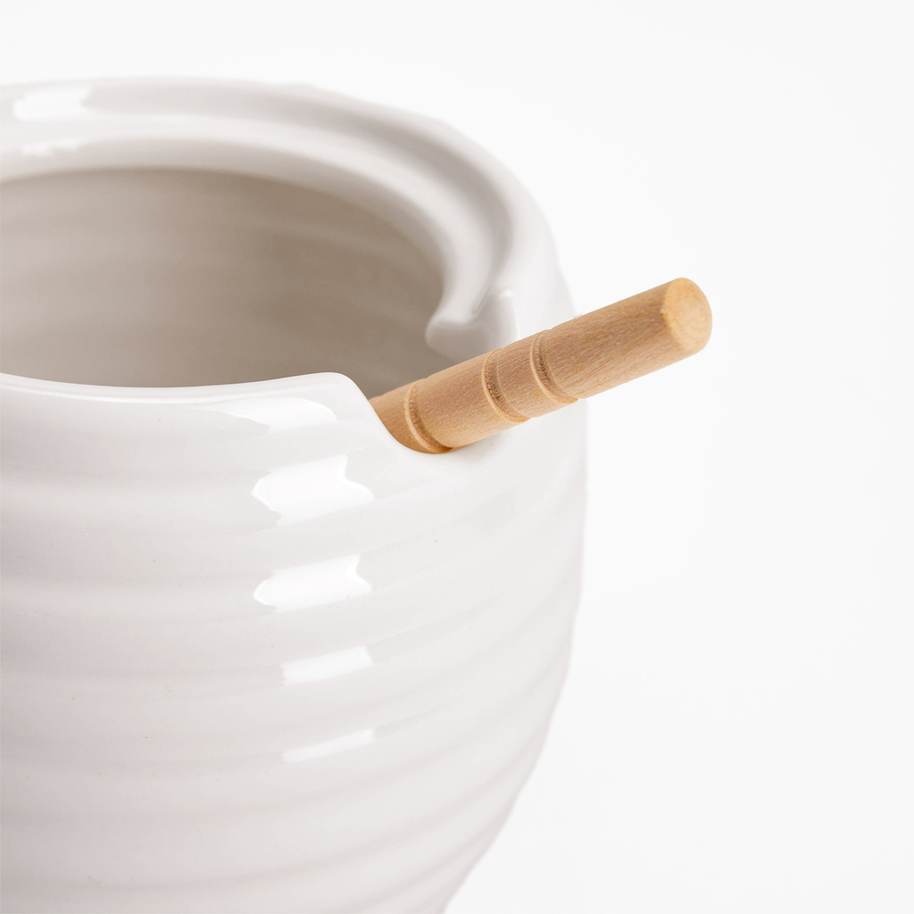 Nádoba na med s vekom a lyžicou