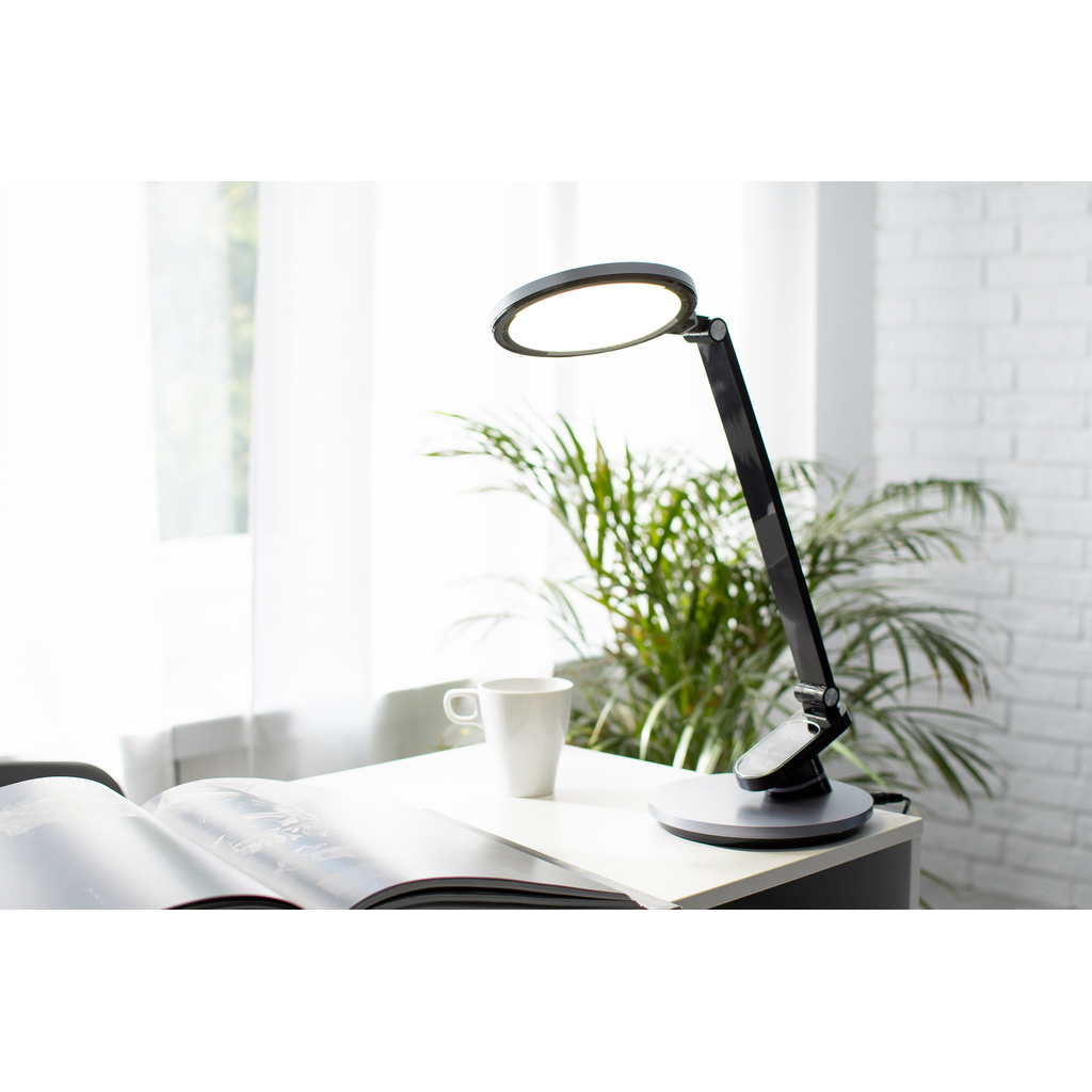 Stolná LED lampa ARTIS s displejom, čierna