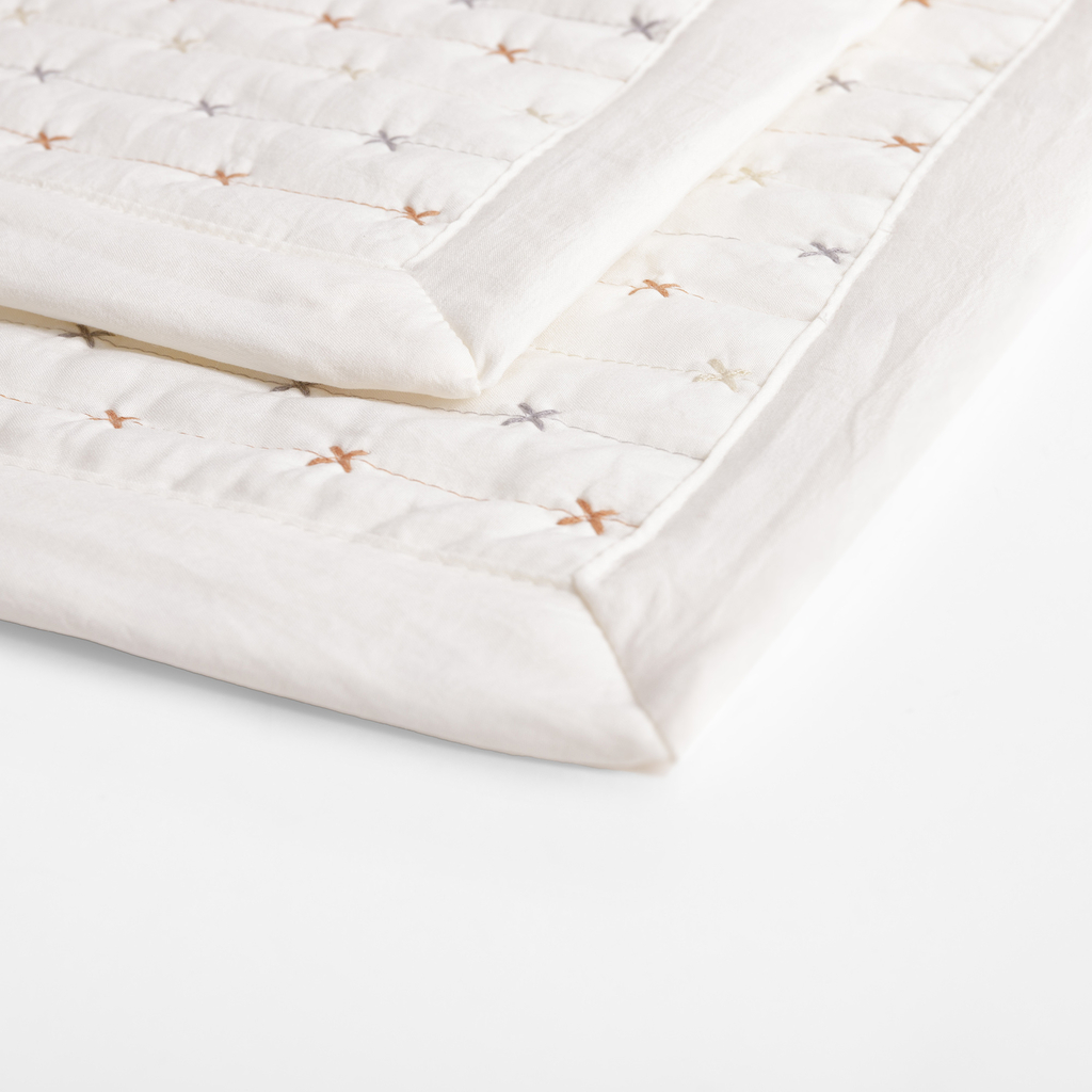 Prehoz na posteľ v krémovej farbe VANILLA CROSS 200x220 cm