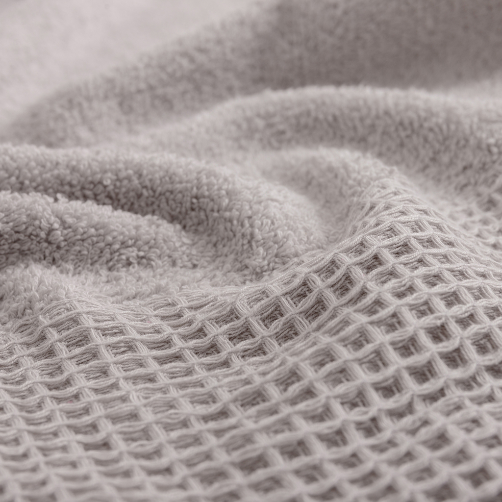 Bavlnený uterák vo svetlosivej farbe 70x140 cm