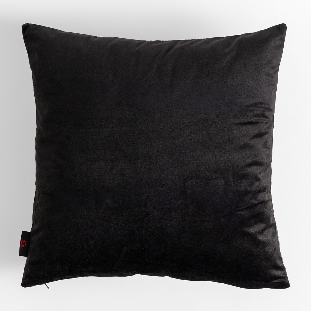 Exotická obliečka na vankúš v čiernej farbe MADERA 45x45 cm