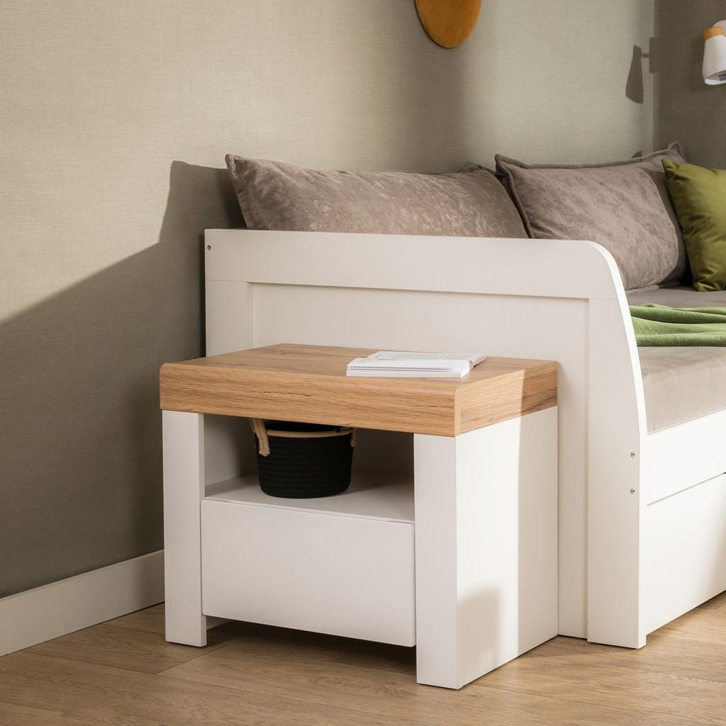 Nočný stolík so zásuvkou TAURUS II