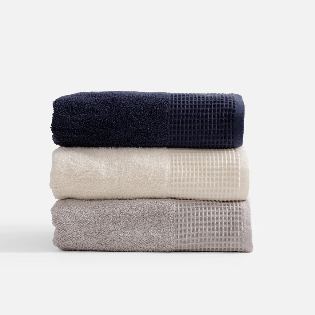 Bavlnený uterák vo svetlosivej farbe ZEN 90x160 cm