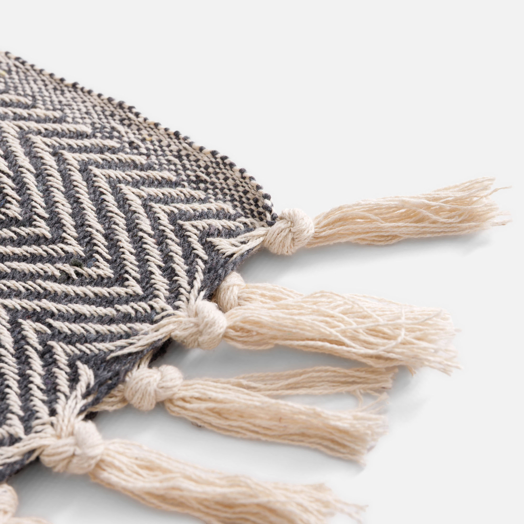 Tmavosivá deka SALINA 125x150 cm