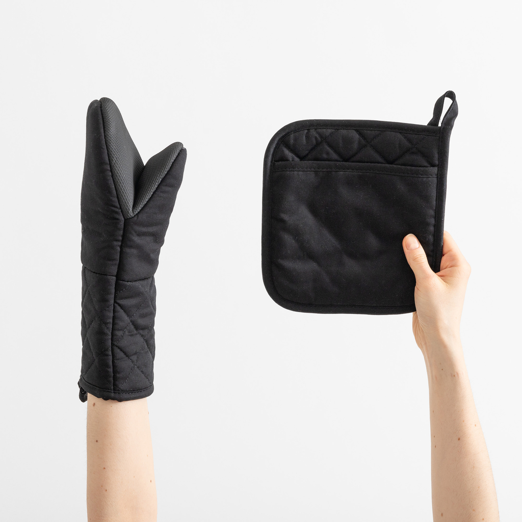 Kuchynská rukavica a podložka pod hrniec s neoprénom, čierna