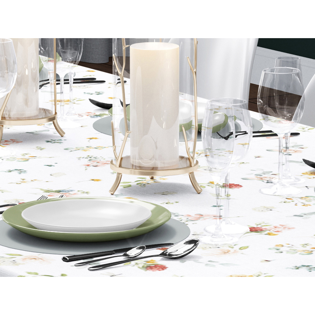 Biely obrus so vzorom kvetov 110 x 160 cm