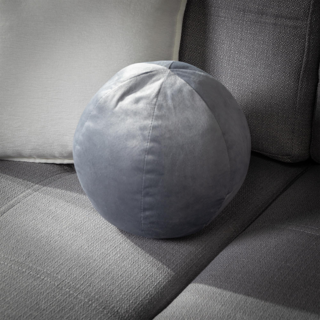 Sivý dekoratívny vankúš guľa SPHERE 27 cm