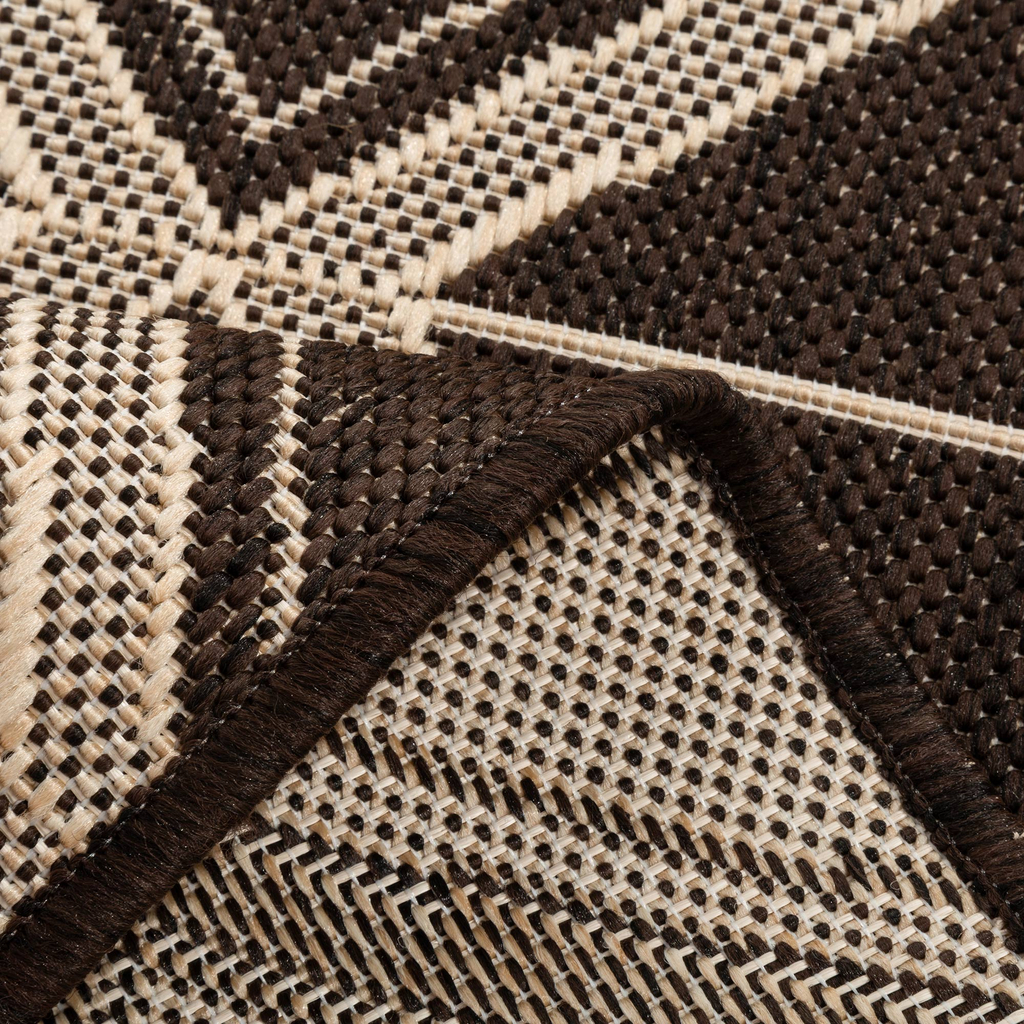 Tmavohnedý koberec s geometrickým vzorom JUTA 60x100 cm