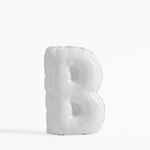 Dekoratívna figúrka PÍSMENO B biela