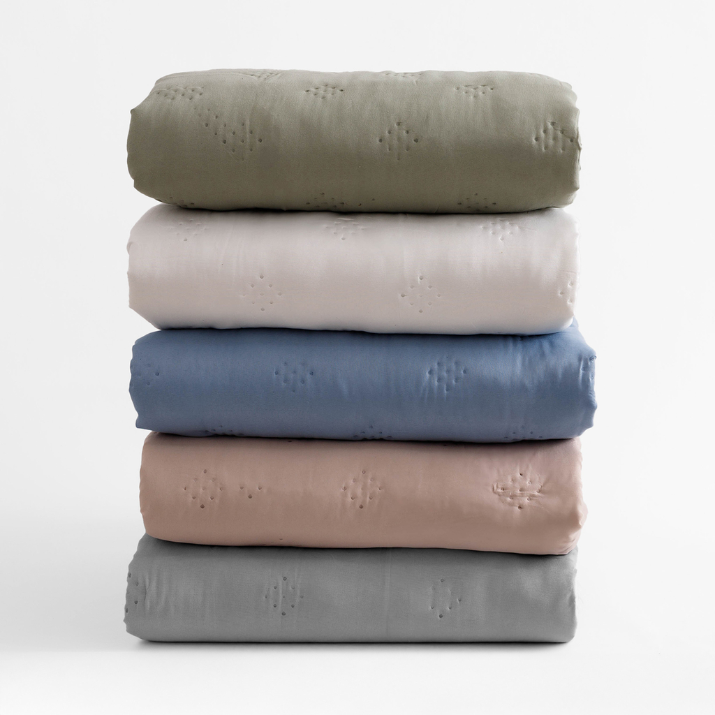 Prehoz na posteľ vo farbe ecru CLOUD 180x200 cm