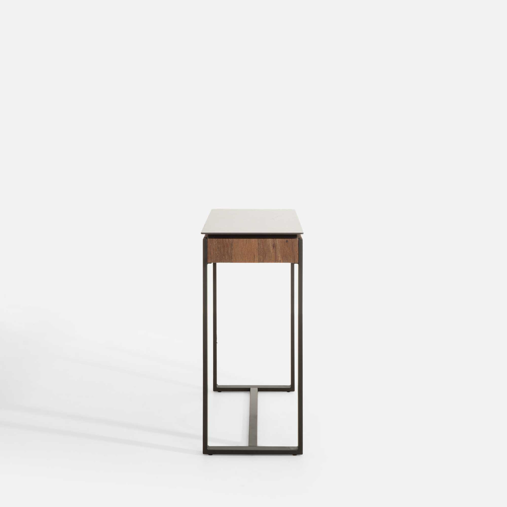 Konzola so zásuvkou BERMENO