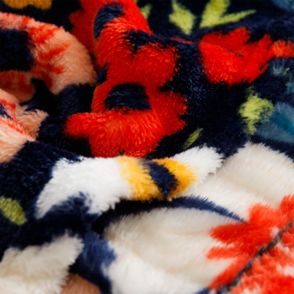 Deka s kvetmi tmavomodrá CODIE 130x160 cm