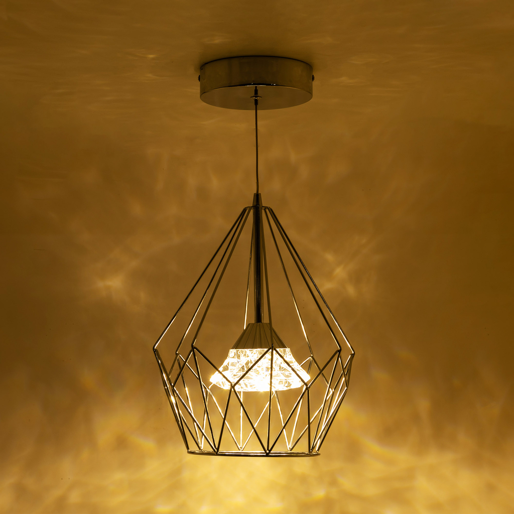 Chrómové závesné svietidlo AMY