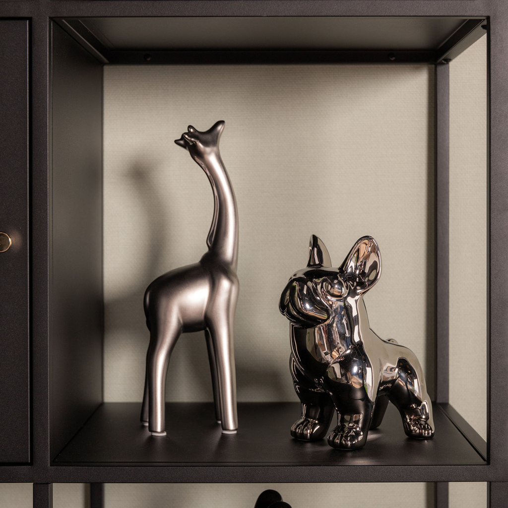 Dekoratívna strieborná figúrka PES 20 cm