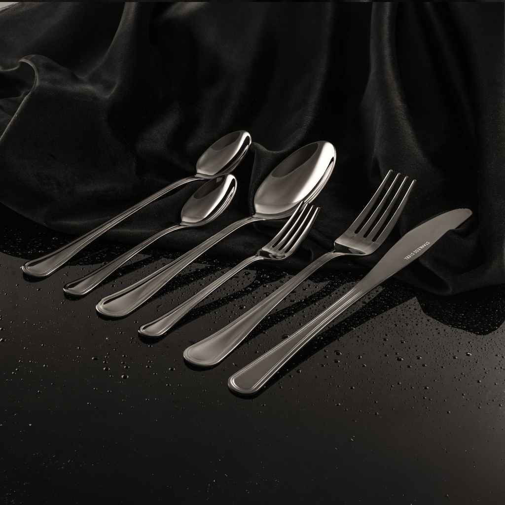 Súprava čiernych príborov LUCE, 24-dielna