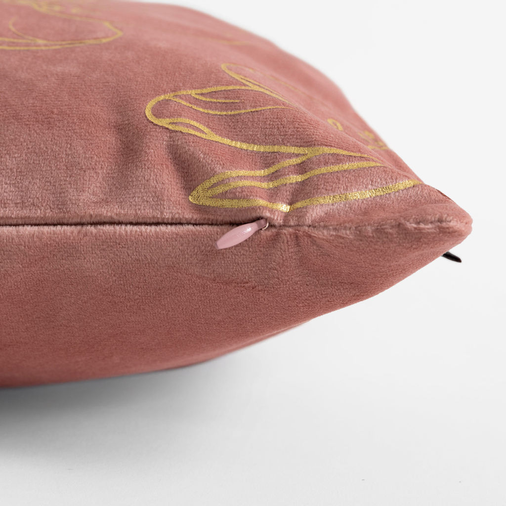 Obliečka na vankúš v ružovej farbe CASILA 45x45 cm