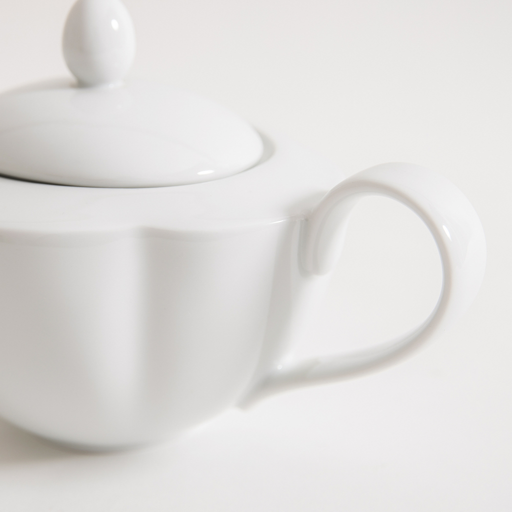 Čajová kanvica MILI biela 1,2 l