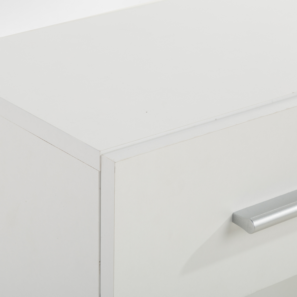 Nočný stolík so zásuvkou TIPO