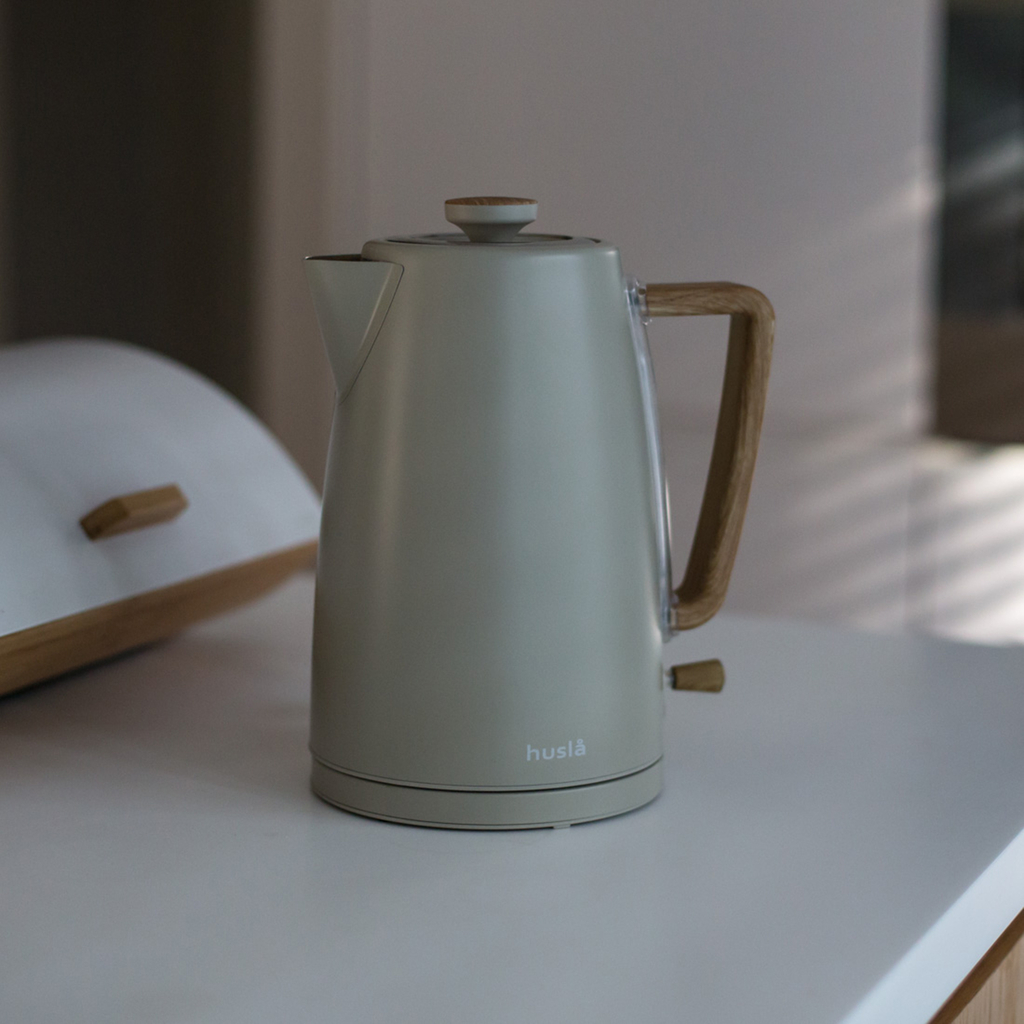 Rýchlovarná kanvica HUSLA SCANDIC, olivová 1,7 l