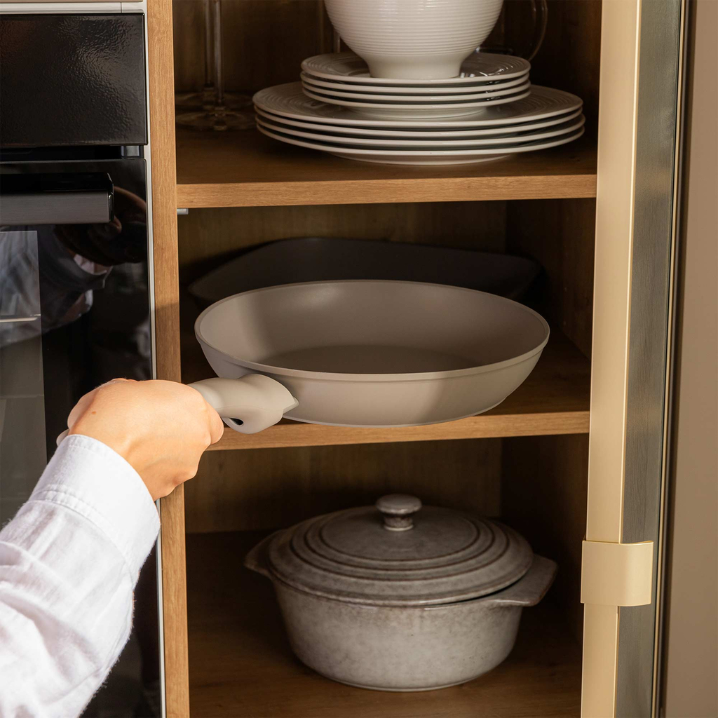 Indukčná panvica GOBI sivá 20 cm