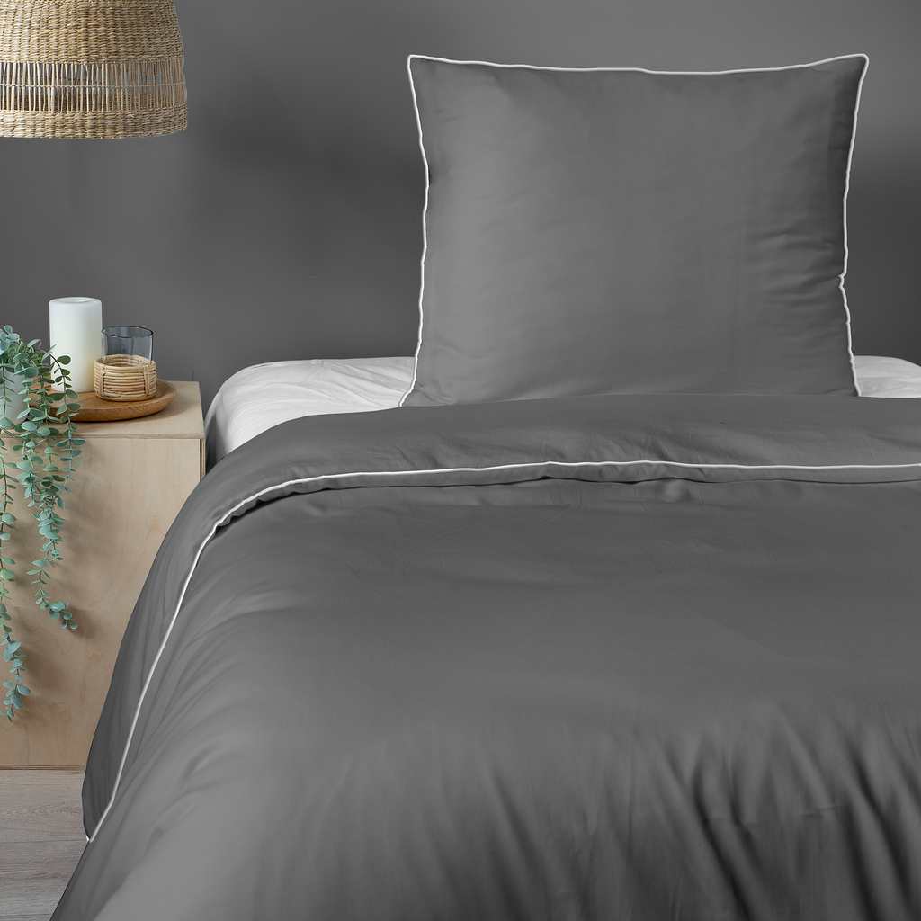 Posteľná bielizeň PURE z makosaténu sivá 140x200 cm