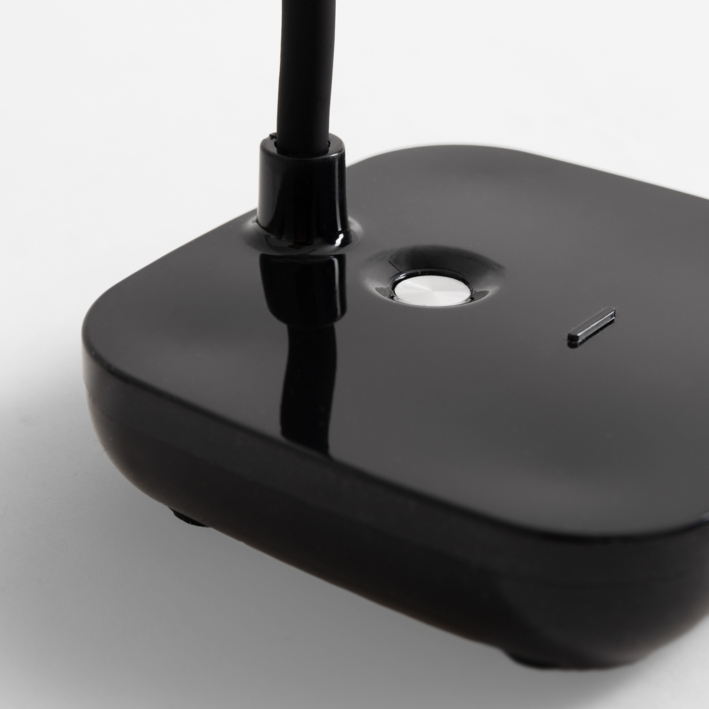 Stolná LED lampa 7W čierna nabíjanie cez USB