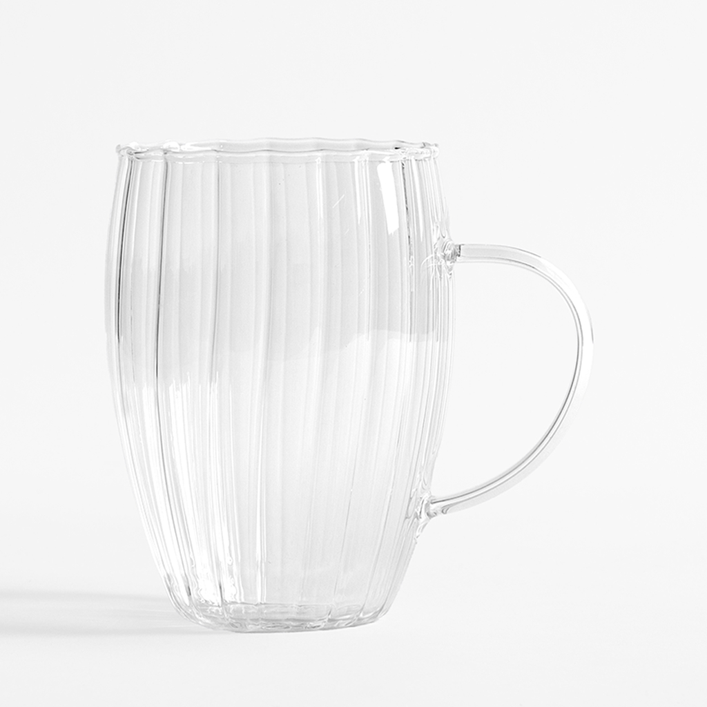 Ryhovaná šálka s úškom 500 ml