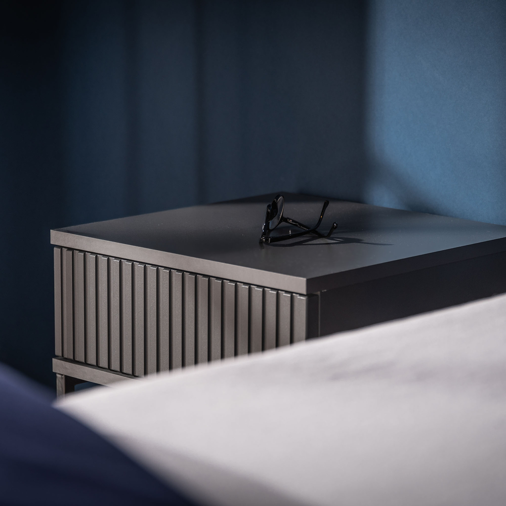 Nočný stolík NOTTE so zásuvkou, antracit