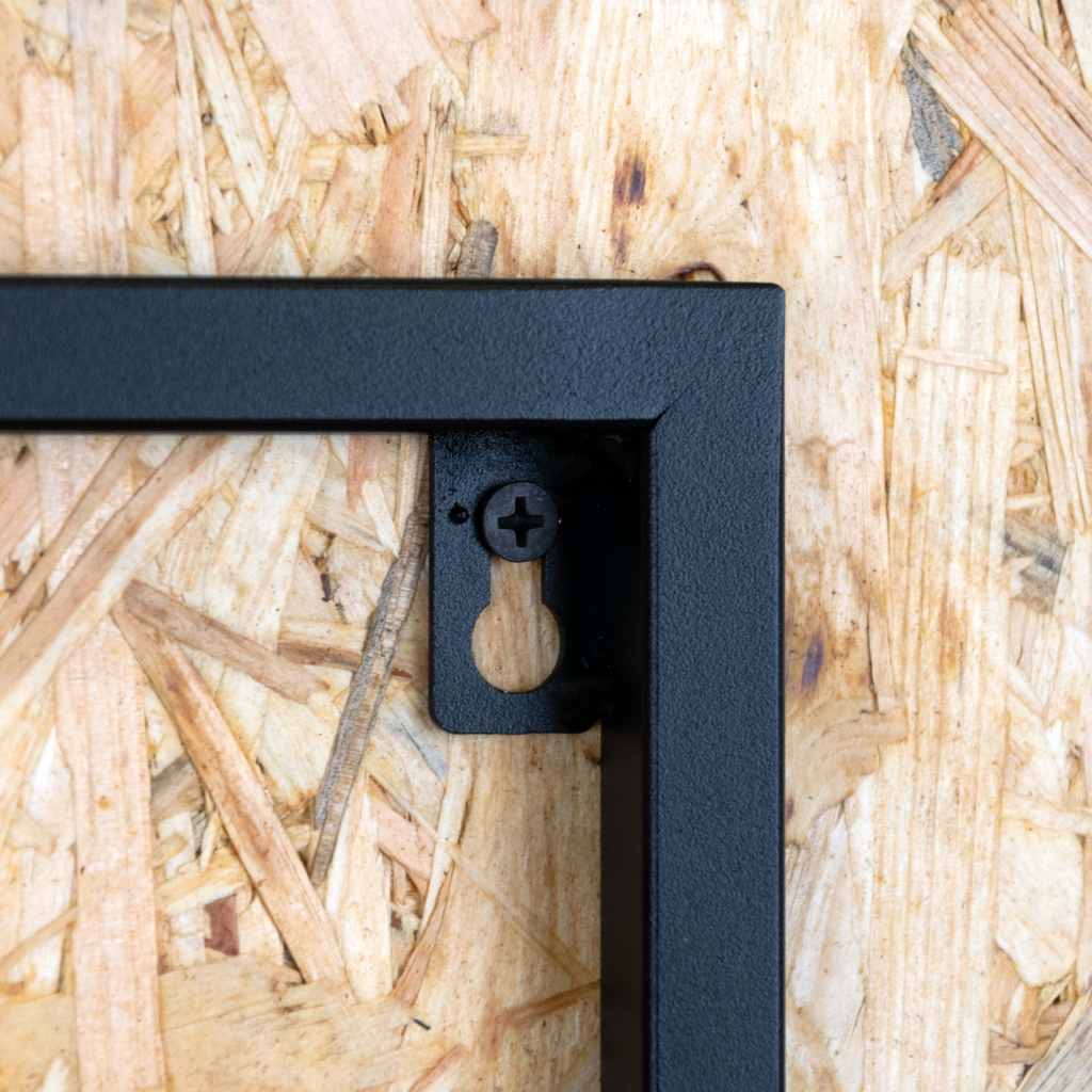 Závesný loftový kvetinový záhon LENS 4 police