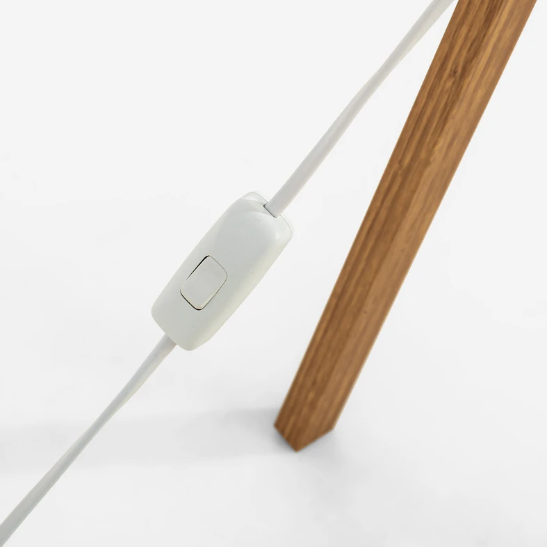 Stojacia lampa PIKO trojnohá bambusová krémová