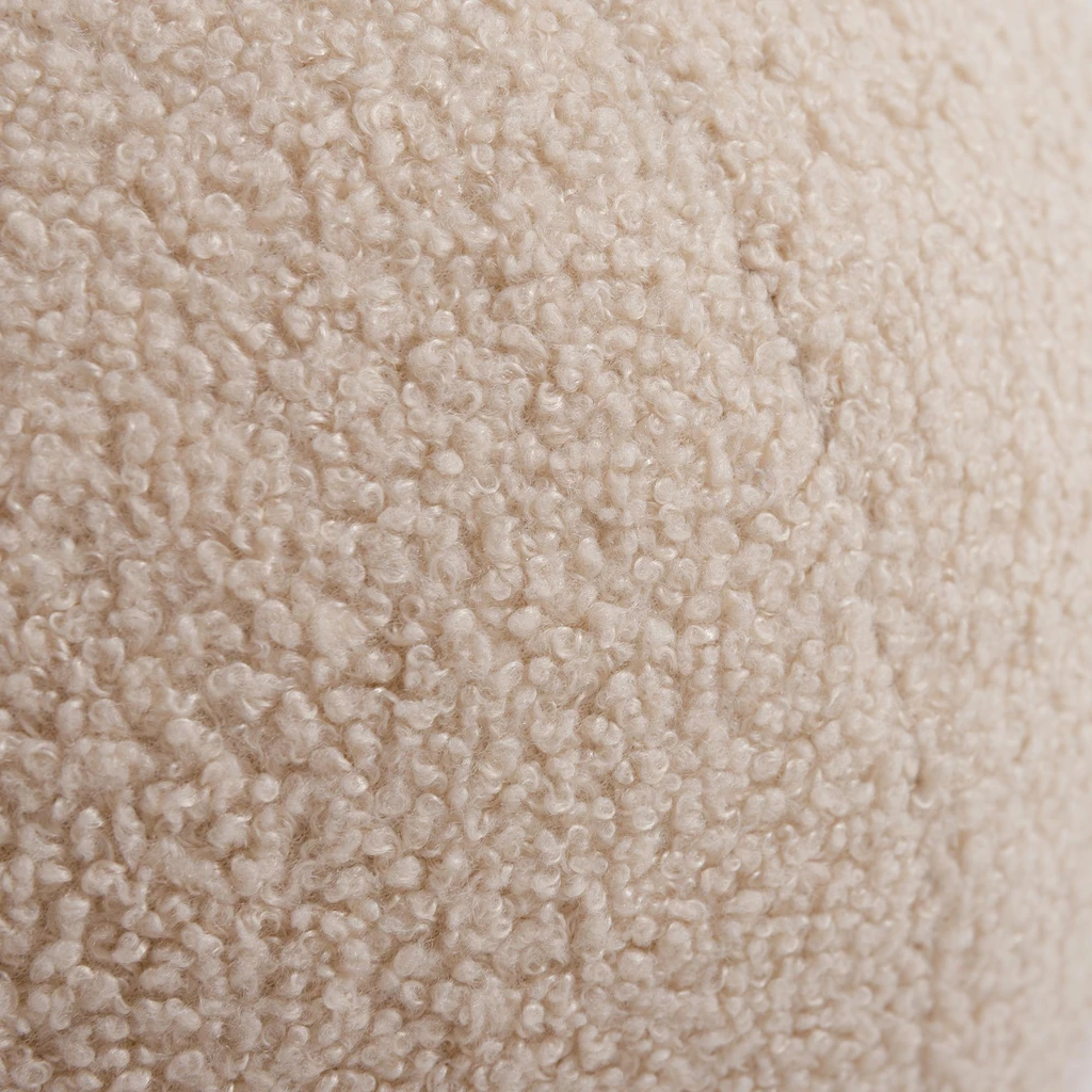 Beżowa poduszka ozdobna kula