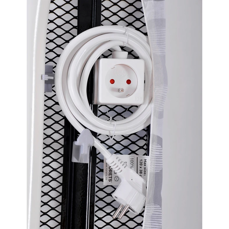 Detal, przyłącze elektryczne pod blatem z siatki.