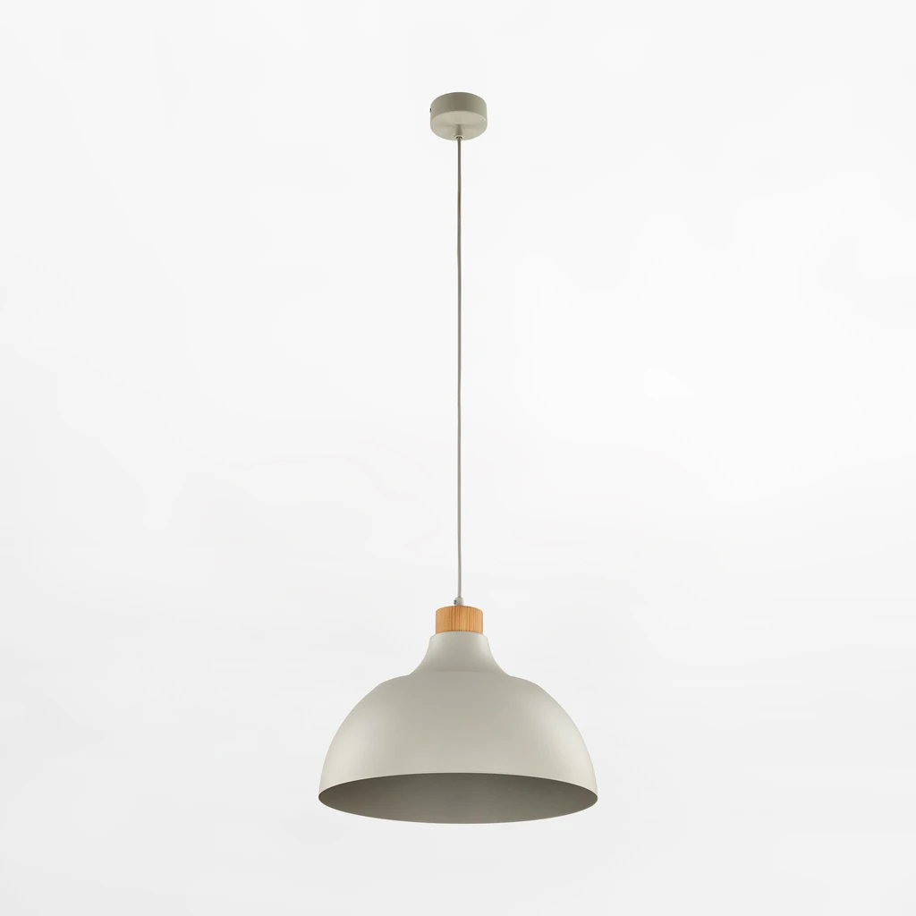 Lampa posiada oprawę dla pojedynczej żarówki LED typu E27 o mocy maksymalnej 15W.