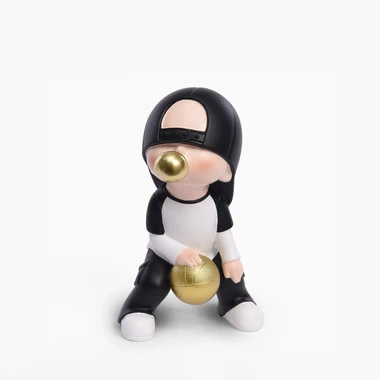 Figúrka v čiernej a bielej farbe CHLAPEC 14x23 cm