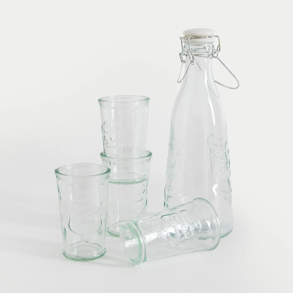 Súprava 4 pohárov s karafou