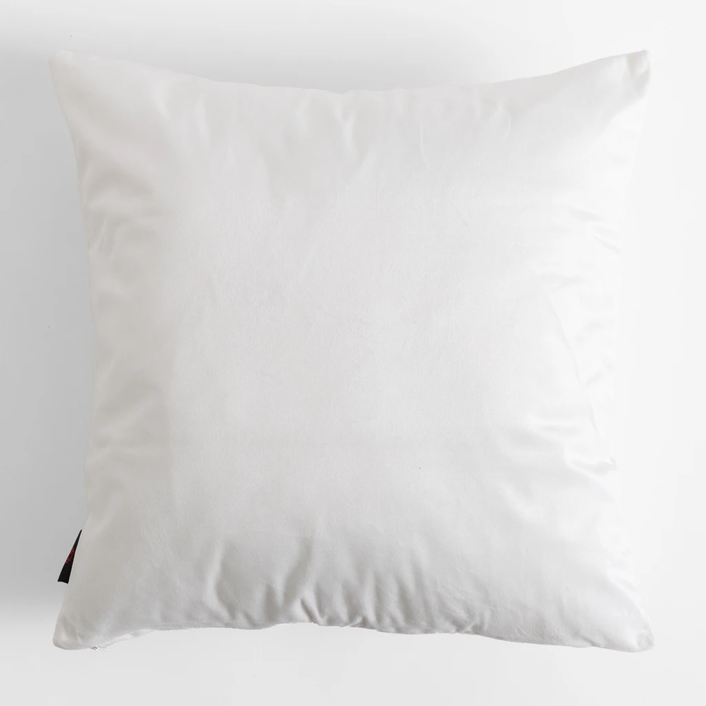 Welurowa biała poszewka w motyla