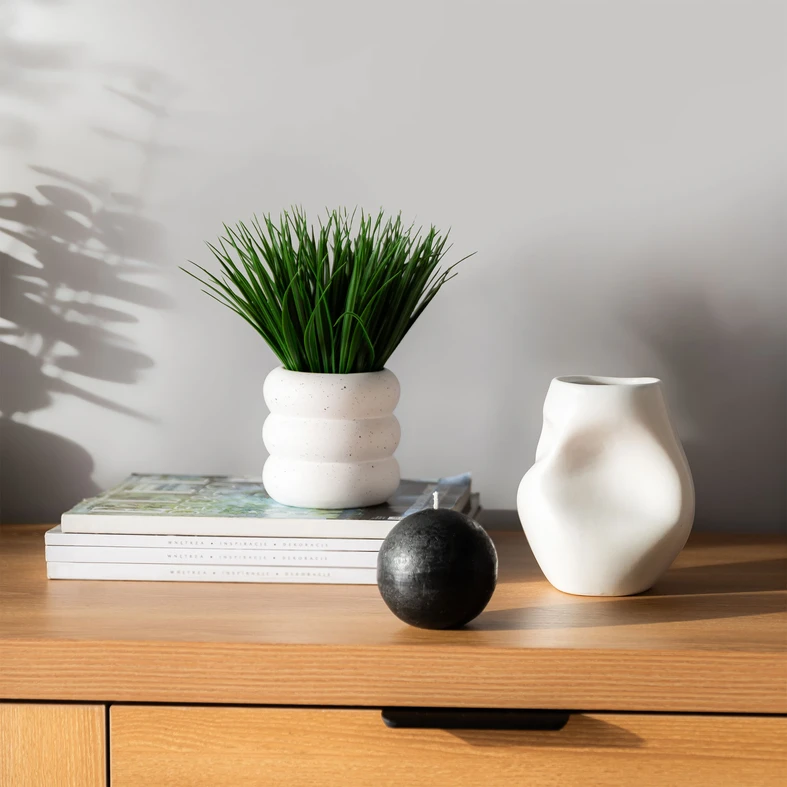 Umelá tráva v kvetináči 20 cm