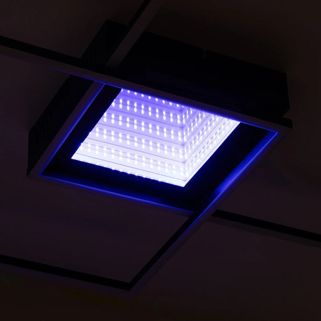 Stropné svietidlo LED RGB čierne LUMI s diaľkovým ovládačom