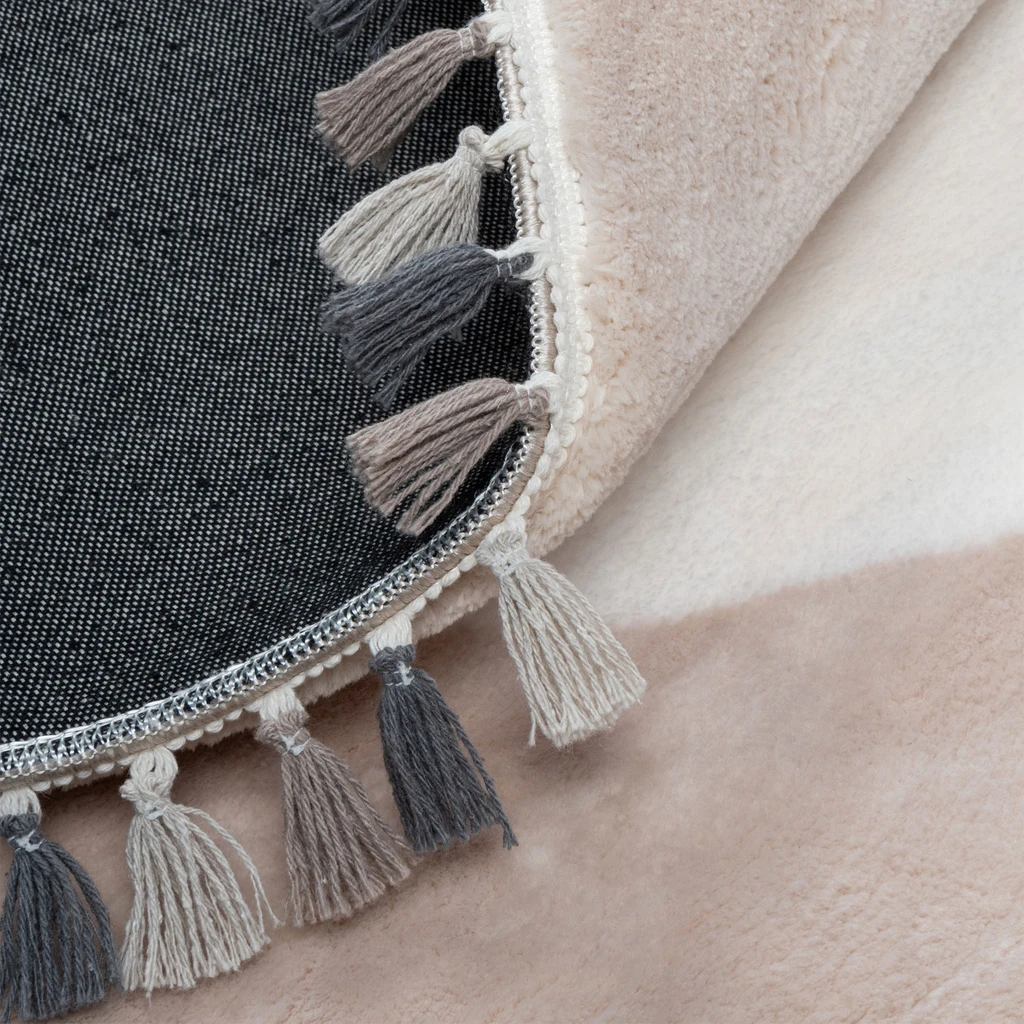 Okrúhly koberec so strapcami MUUM 120 cm