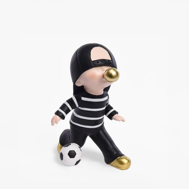 Figúrka v čiernej a bielej farbe CHLAPEC 15x24 cm