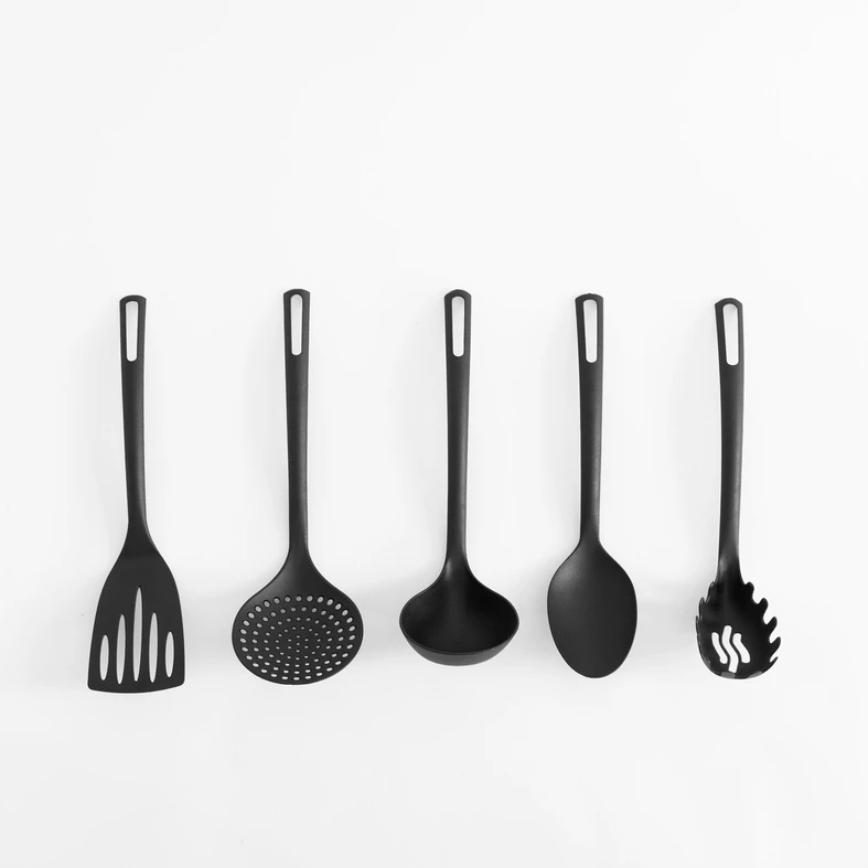 Chochla do zupy z tworzywa