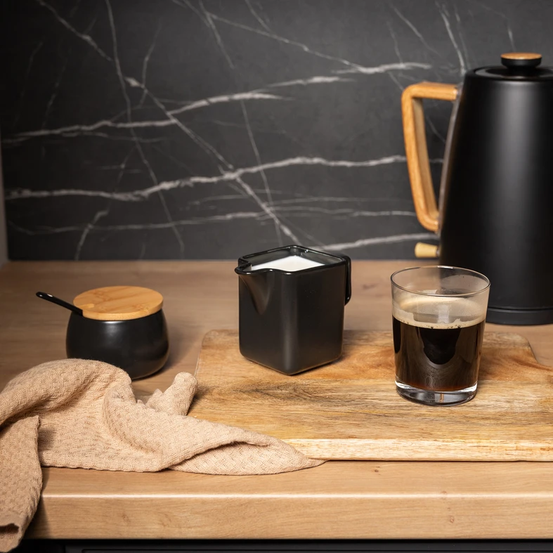 Porcelánová nádoba na mlieko BONA čierna