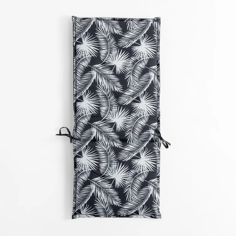 Poduszka ogrodowa na krzesło pozycyjne, ze sznurkami i paskiem. O wzorze białych liści palmowych na czarnym tle, o gładkim, czarnym tyle.