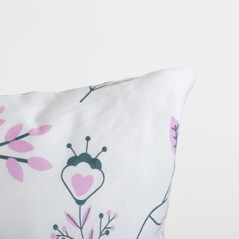 Bavlnená posteľná bielizeň JERSEYLOVE s motívom fialových rastlín 220x200 cm