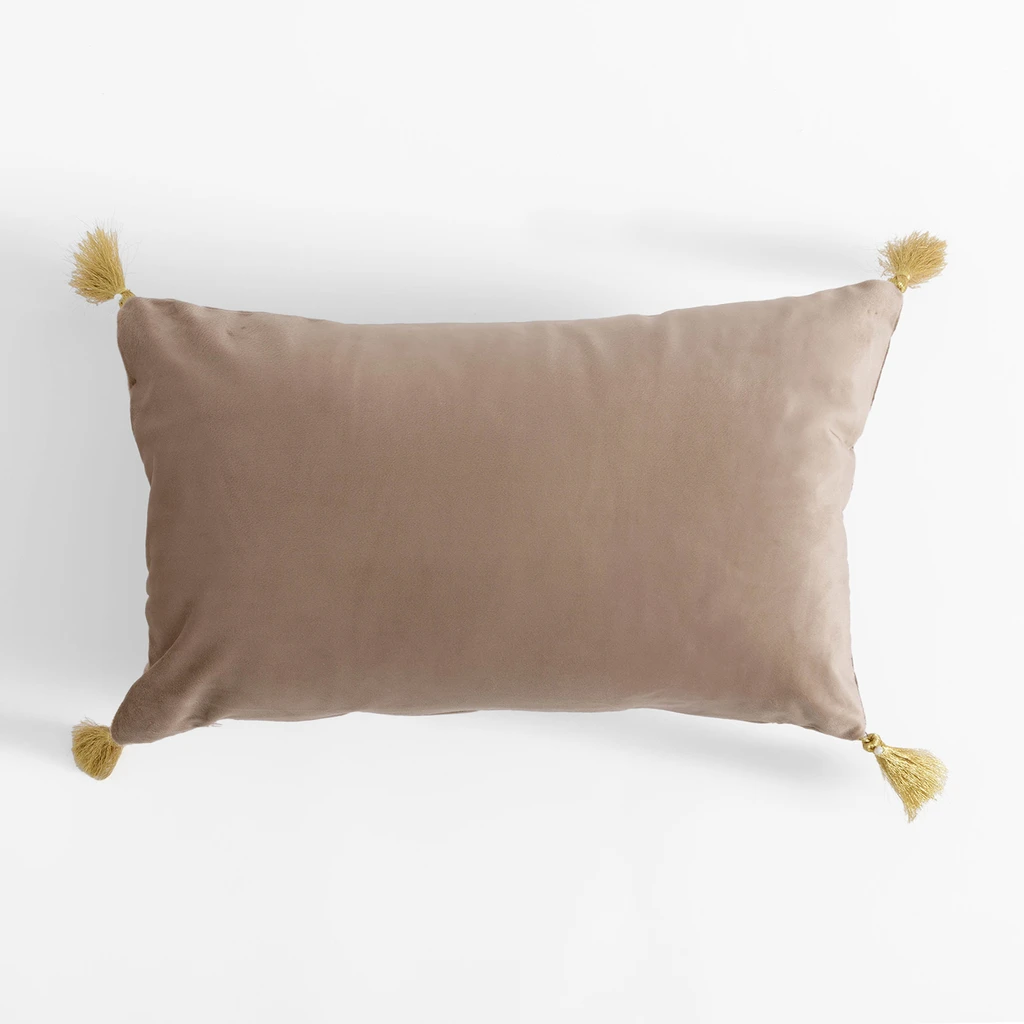 Ciemnobeżowa poszewka z motywem palmy